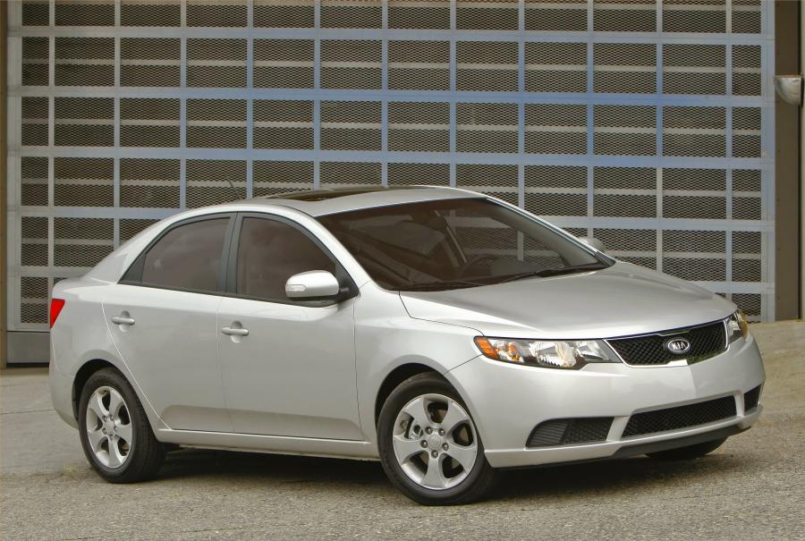  Kia Forte 2009 года  (фото 73 из 128)